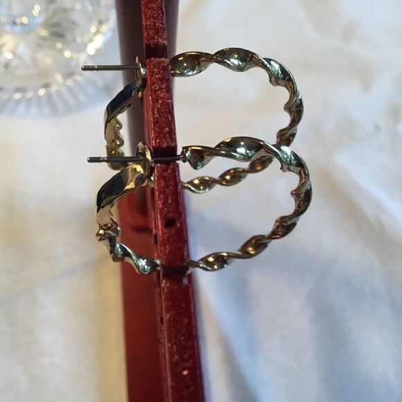 $8 ea or 3/$15 Goldtone Twisted Rope Hoops - Picture 7 of 7